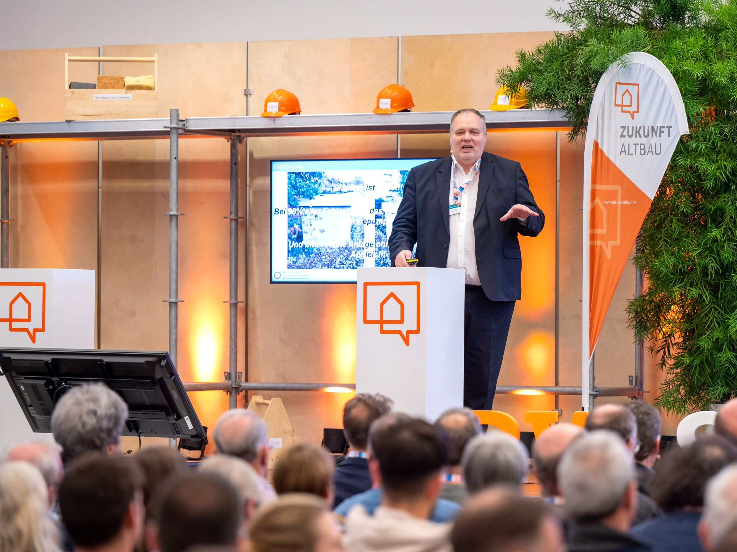 1000 Fachleute tauschen Tipps zu Sanierungen aus